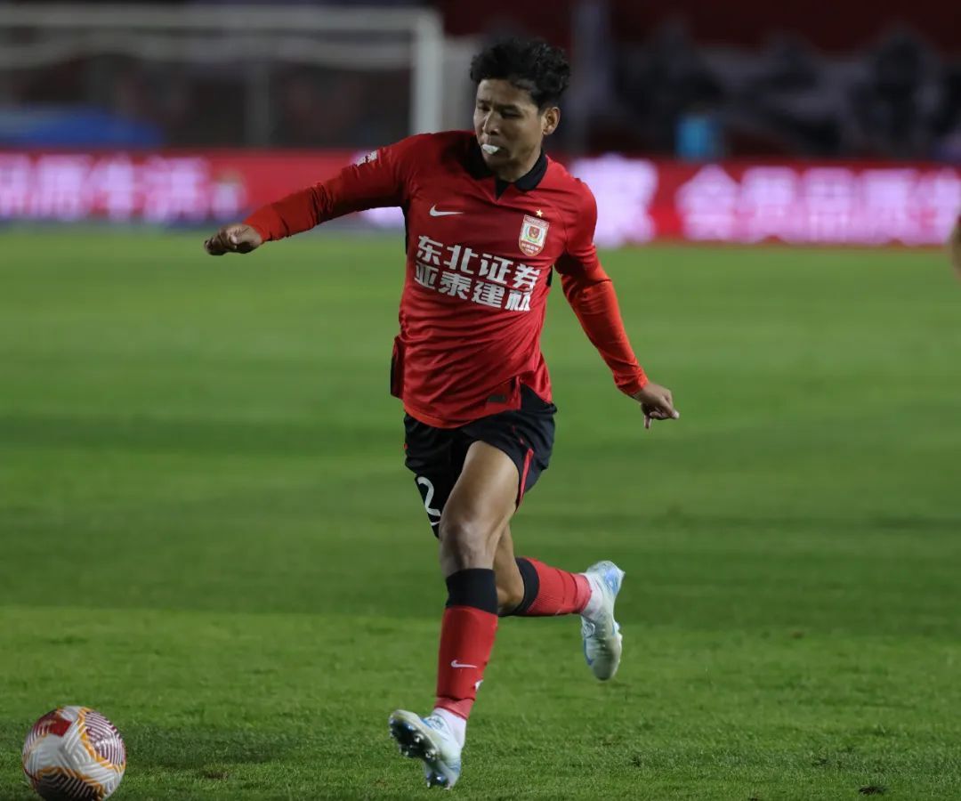 爱游戏娱乐-长春亚泰主场击败青岛日星，豪取三分的简单介绍