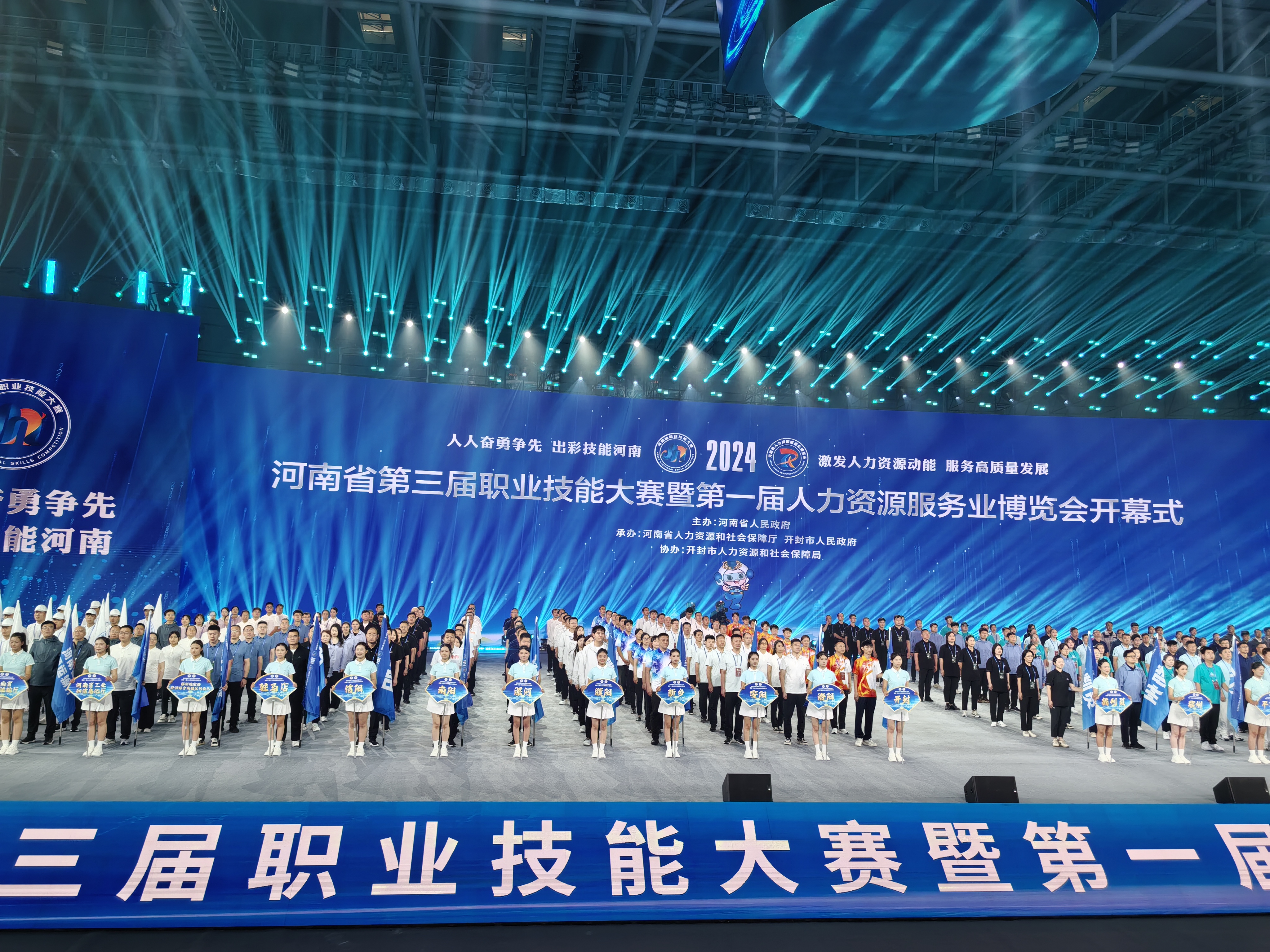 精湛技艺在比赛中展露无遗,成为赛场焦点的简单介绍 精湛技艺在比赛中展露无遗,成为赛场焦点的简单介绍