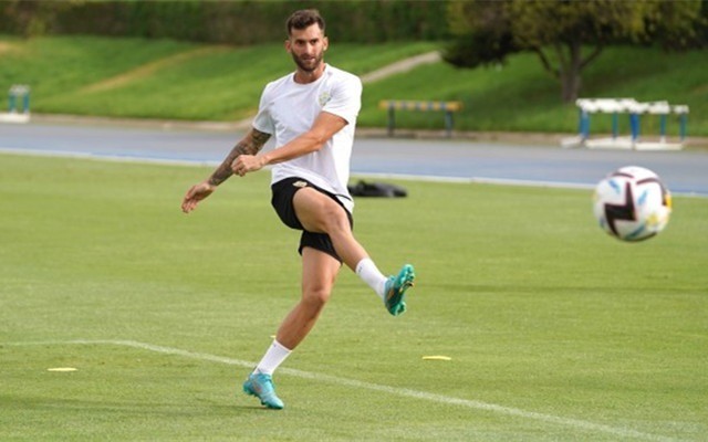 爱游戏在线-包含瓦拉多利德对阿尔梅里亚：求胜的艰难对决的词条