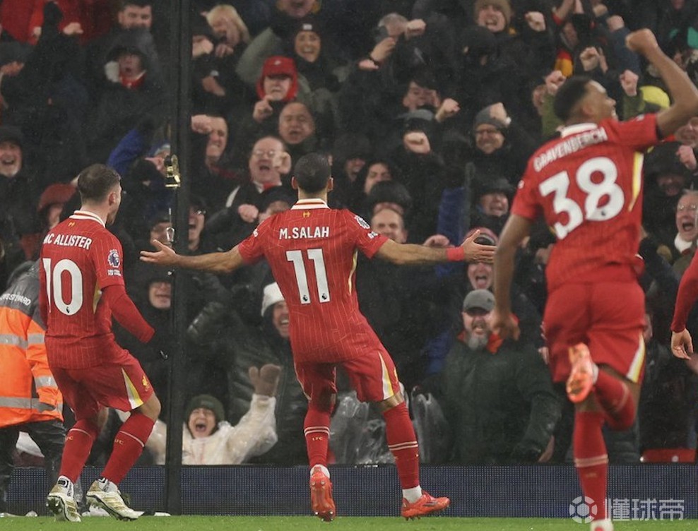 爱游戏体育-华斯福德主场惨败西汉姆联，剑指升班马的简单介绍