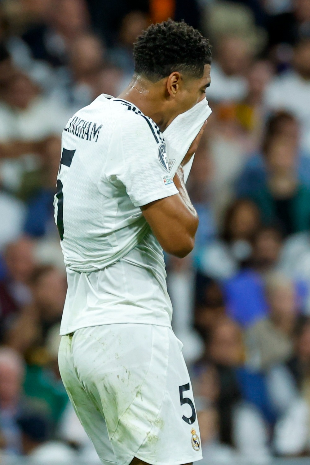 爱游戏在线-多特蒙德险胜，比分僵持直到最后一刻的简单介绍