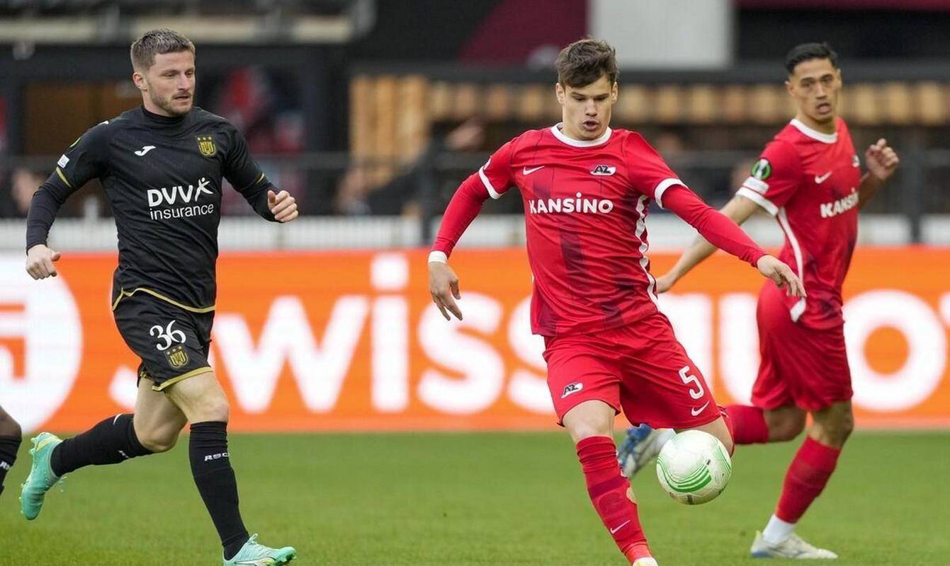 荷甲球队开启进攻模式,晋级四强 荷甲球队开启进攻模式,晋级四强