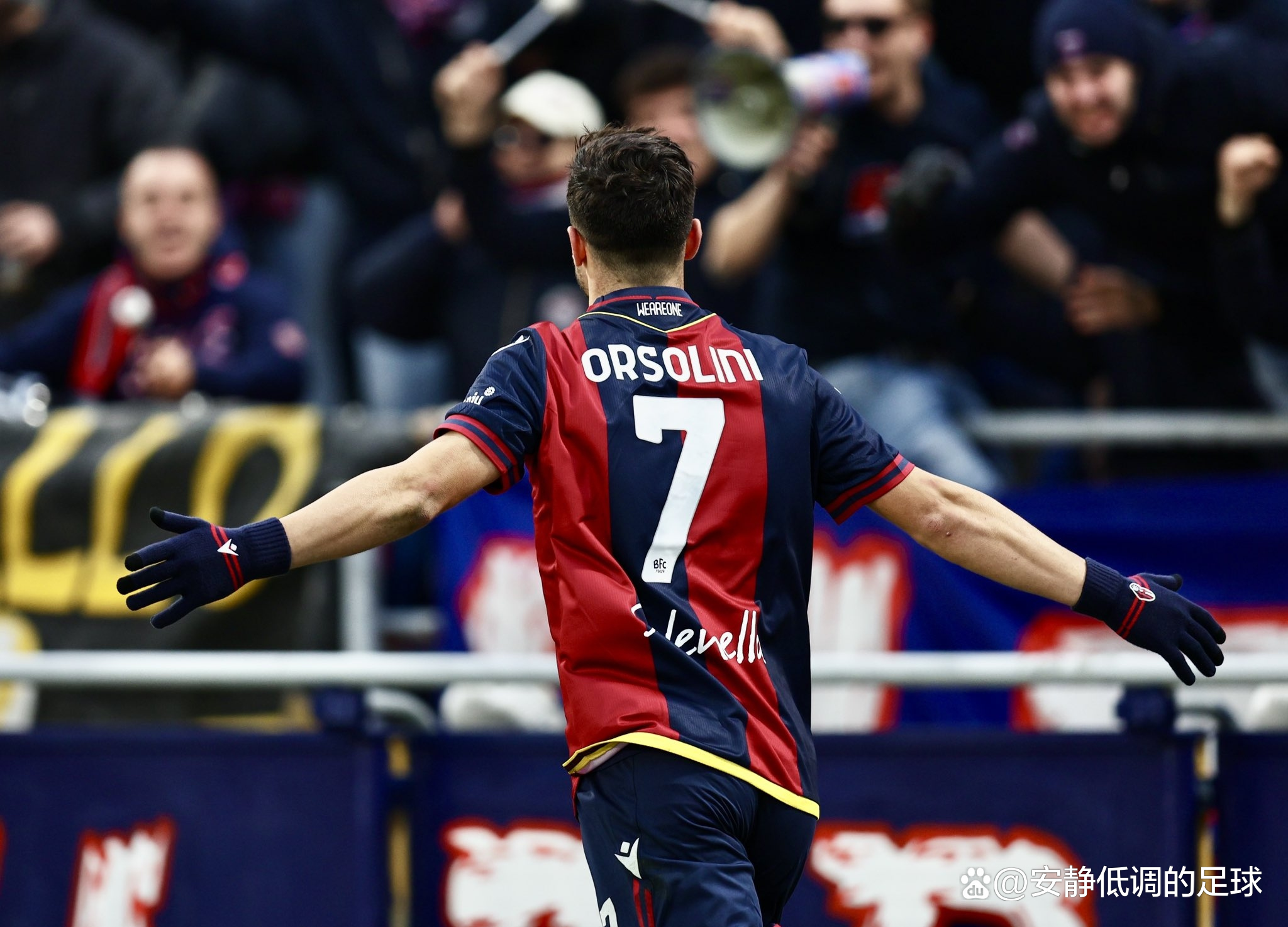 关于博洛尼亚战胜克罗托内，稳住保级步伐的信息