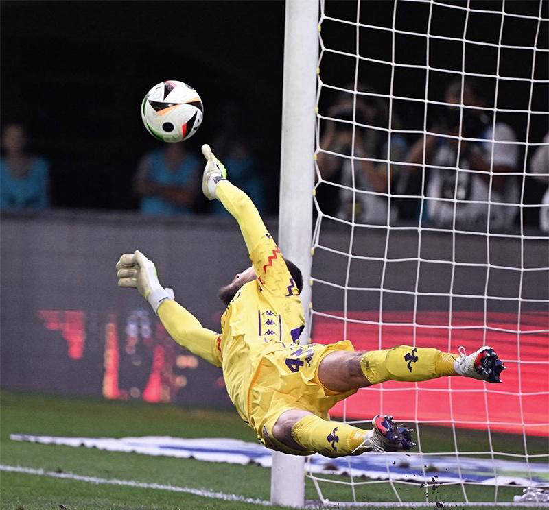 切尔西惊险战平对手,欧冠前景堪忧的简单介绍 切尔西惊险战平对手,欧冠前景堪忧的简单介绍