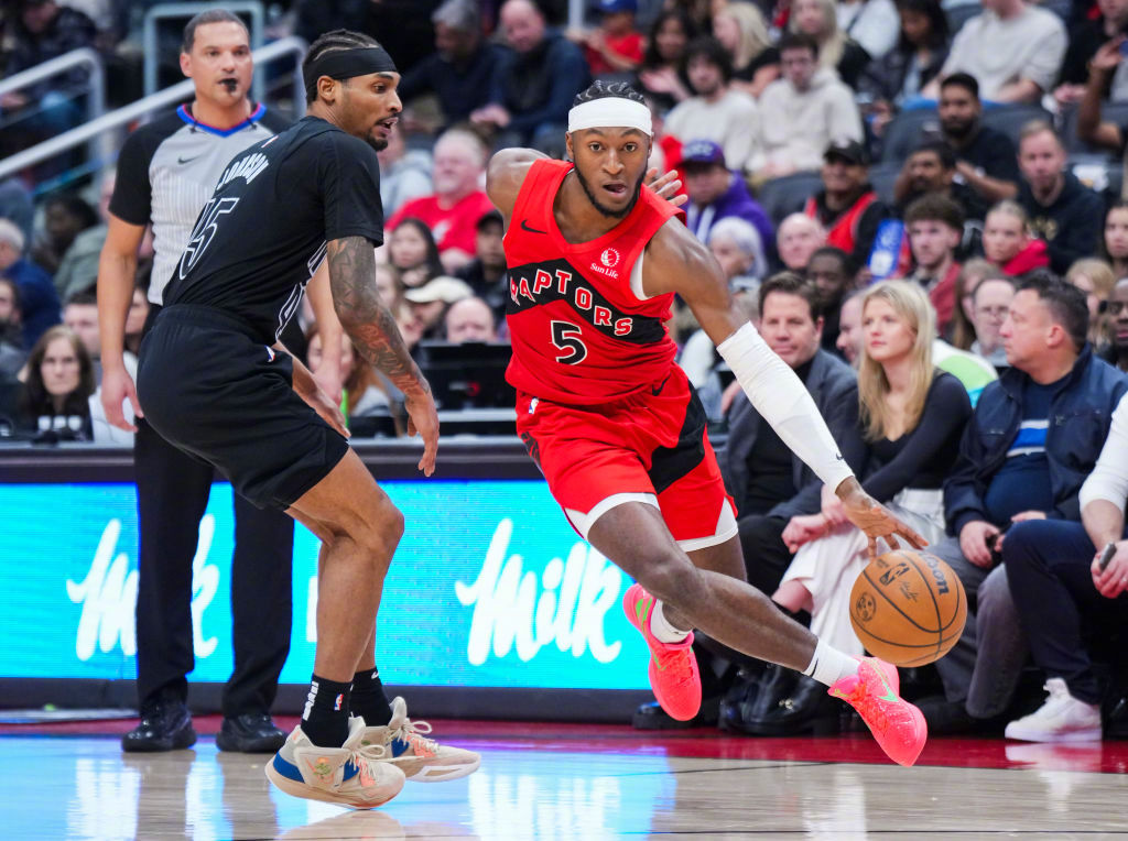 包含火箭军团在职业篮球赛场上的精彩表现的词条