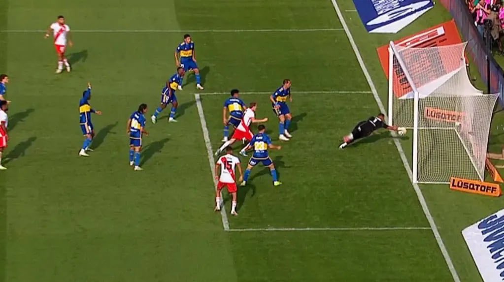 爱游戏在线-阿根廷队国家德比战胜对手取得领先优势