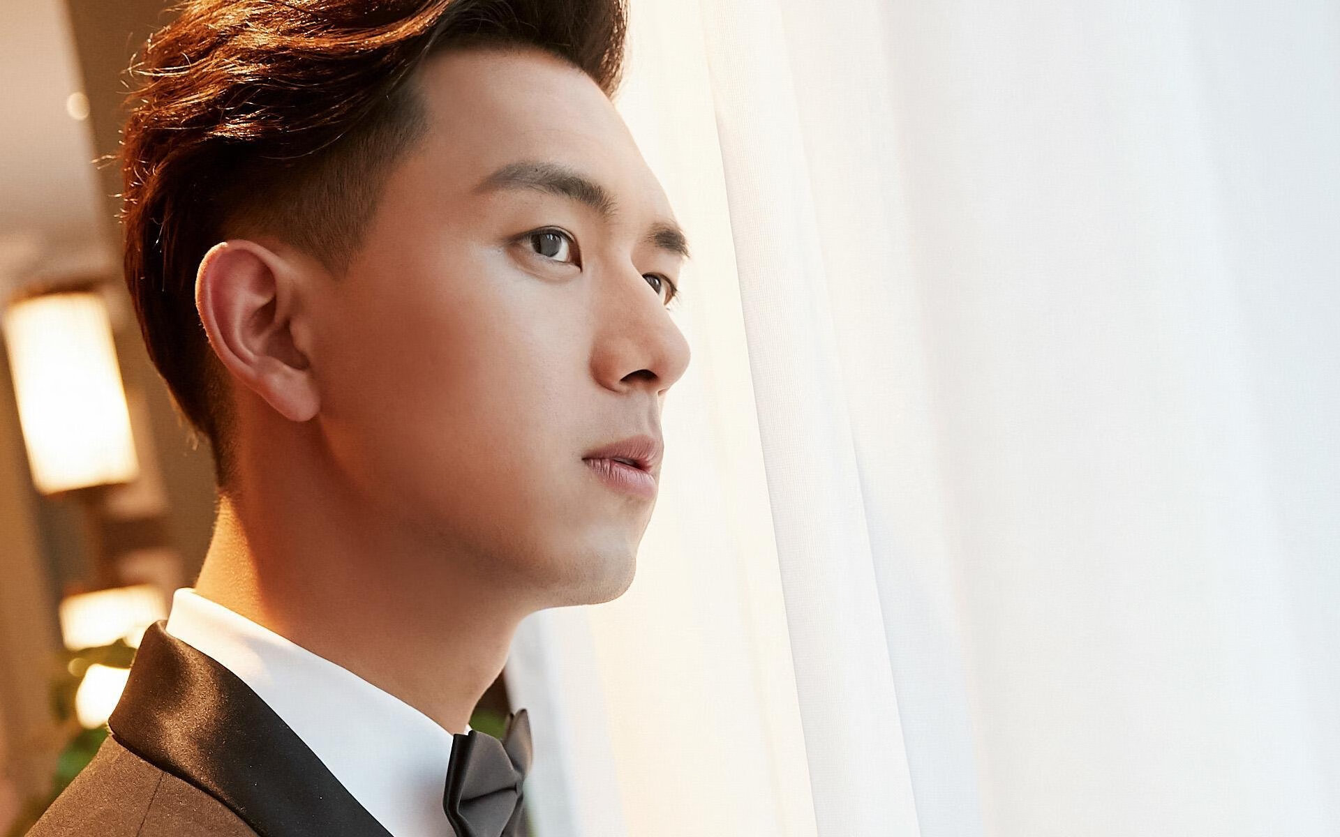 赛道与球场，当F1极速之夜淬炼大场面先生杜兰特